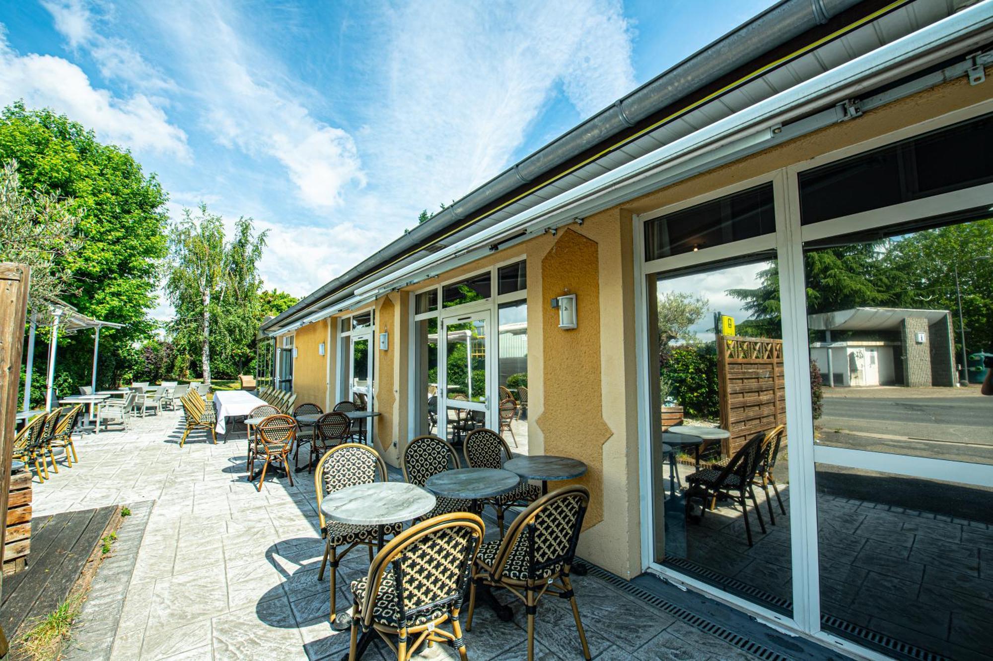 Logis Hôtel - Le Relais du Parisis Villeparisis Exterior foto